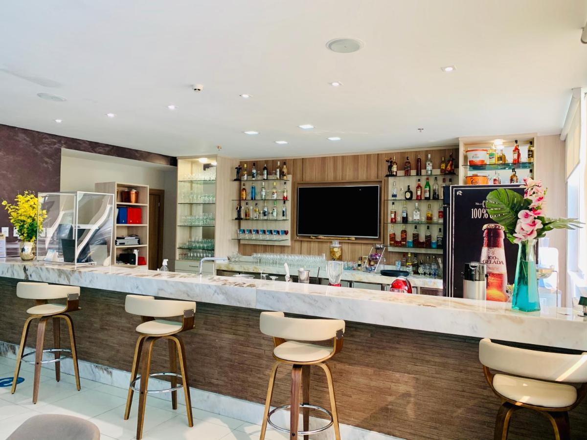 Hotel Tryp By Wyndham 4*